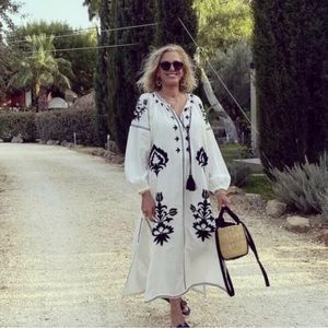 ZARA Moroccan Linen Embroidered Blogger’s Favorite White Black Kaftan Maxi Dress